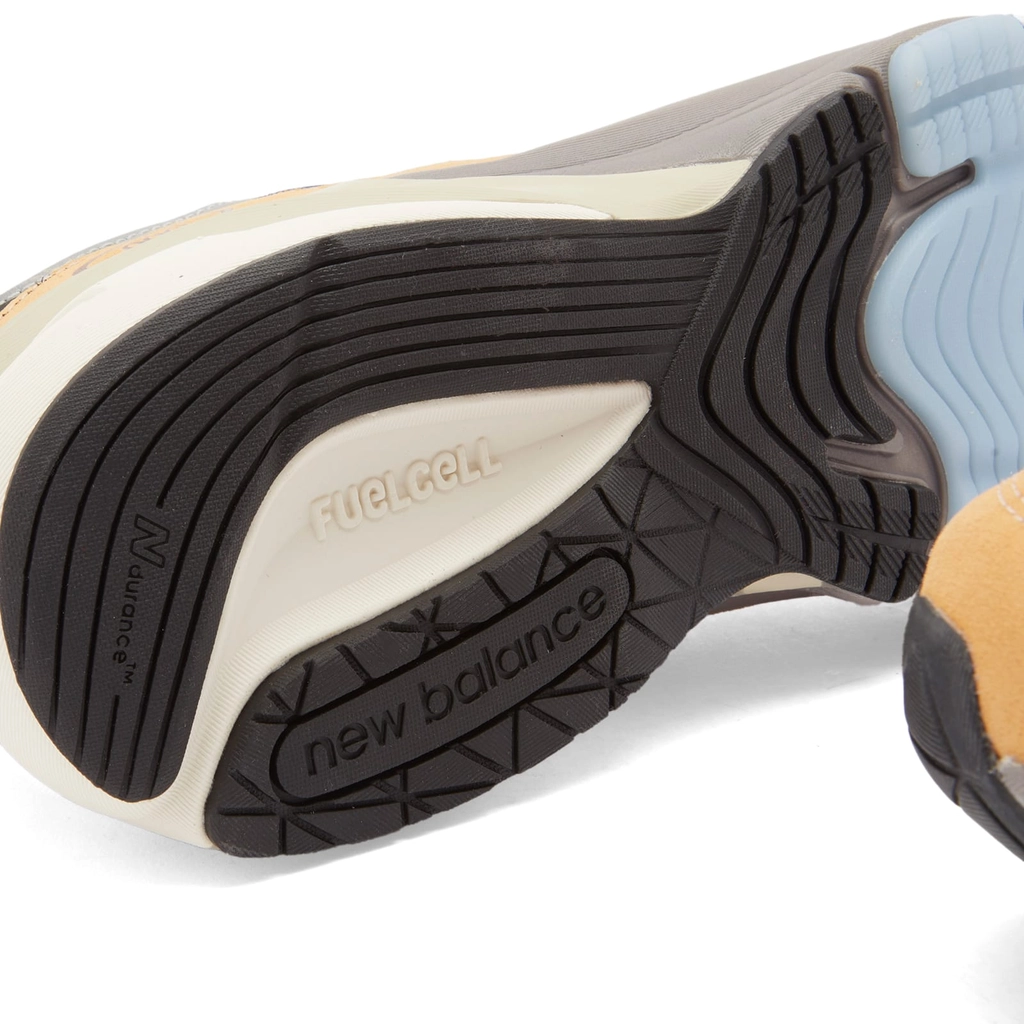 New Balance X Action Bronson 990v6 Sneaker Multi
